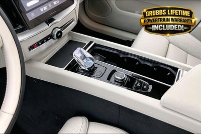 2026 Volvo XC60 B5 Ultra