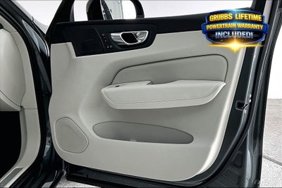 2026 Volvo XC60 B5 Ultra