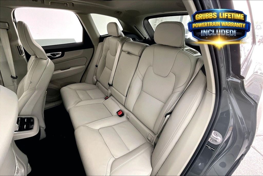 2026 Volvo XC60 B5 Ultra