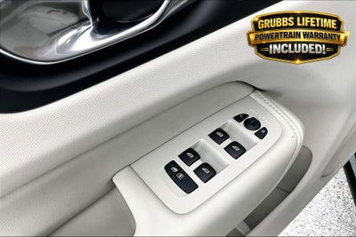 2026 Volvo XC60 B5 Ultra