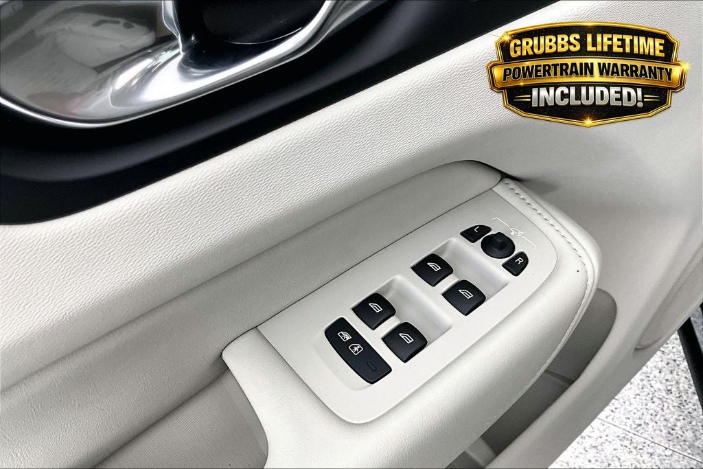 2026 Volvo XC60 B5 Ultra