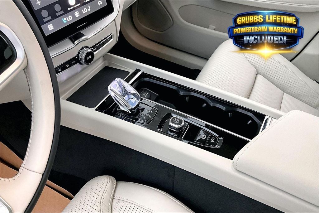 2026 Volvo XC60 B5 Ultra