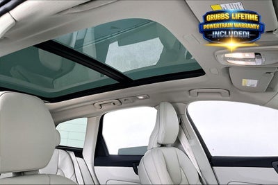 2026 Volvo XC60 B5 Ultra