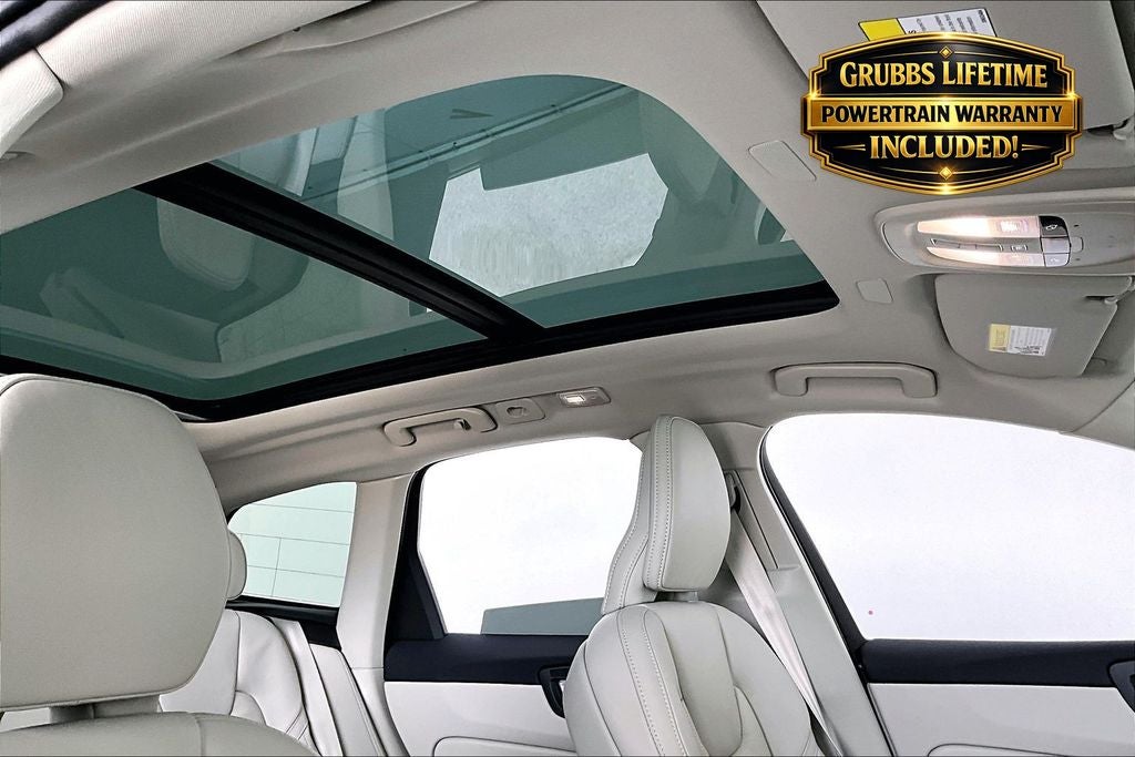 2026 Volvo XC60 B5 Ultra