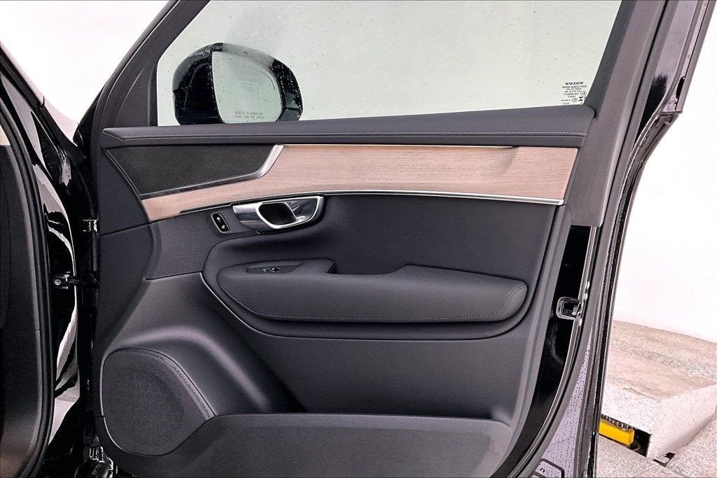 2027 Volvo XC90 B5 Core