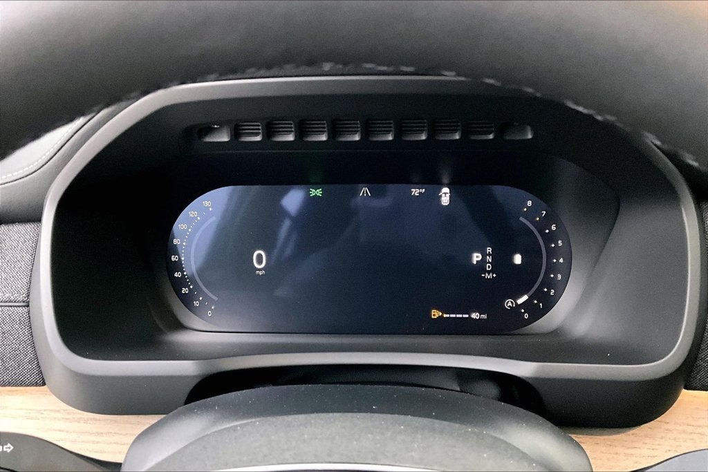 2027 Volvo XC90 B5 Core