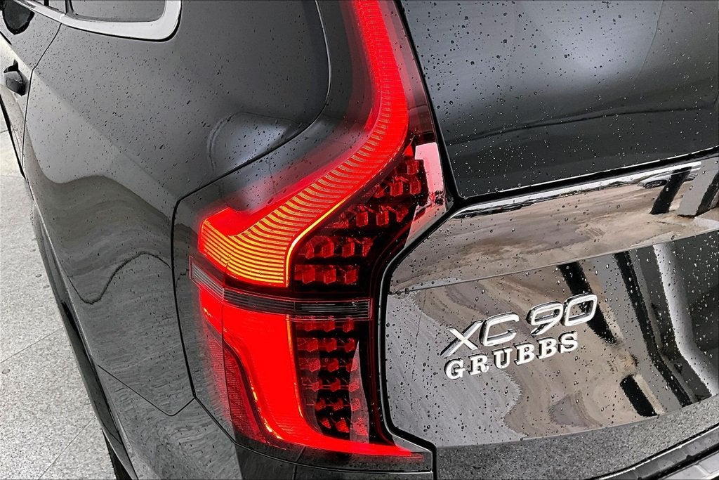 2027 Volvo XC90 B5 Core