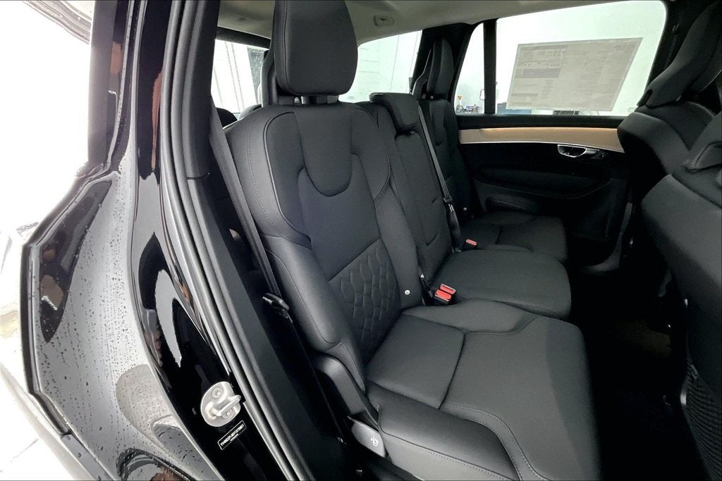 2027 Volvo XC90 B5 Core