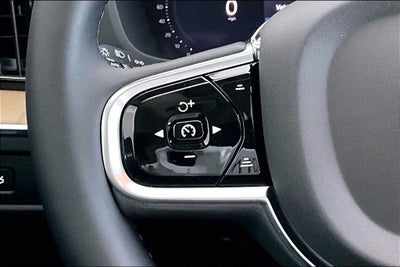 2027 Volvo XC60 B5 Plus