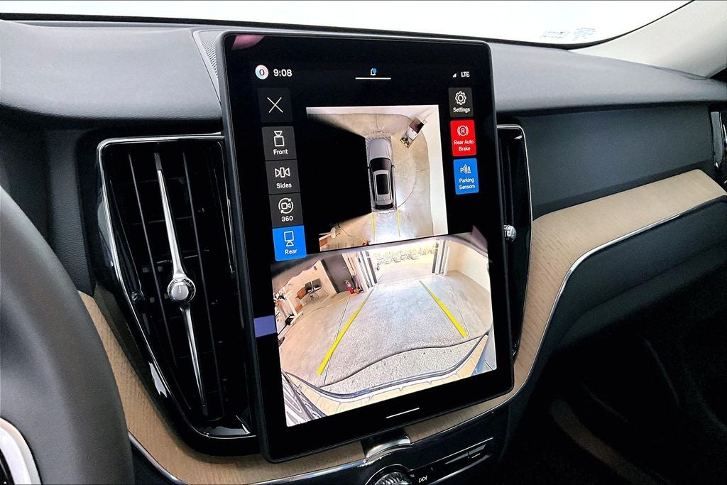 2027 Volvo XC60 B5 Plus