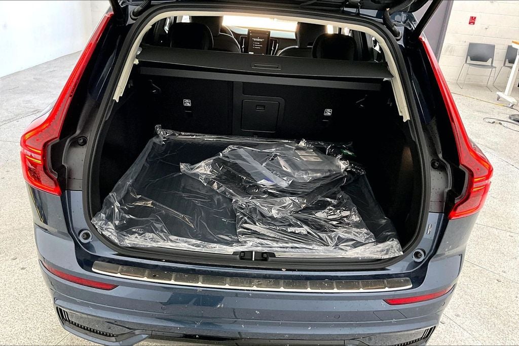 2027 Volvo XC60 B5 Plus