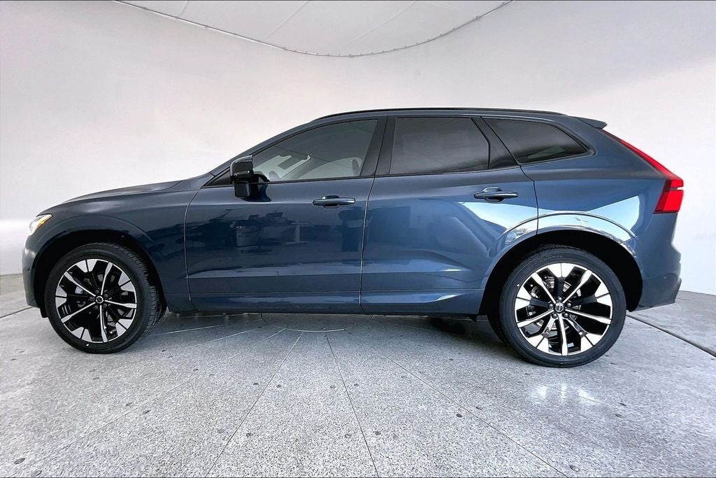 2027 Volvo XC60 B5 Plus