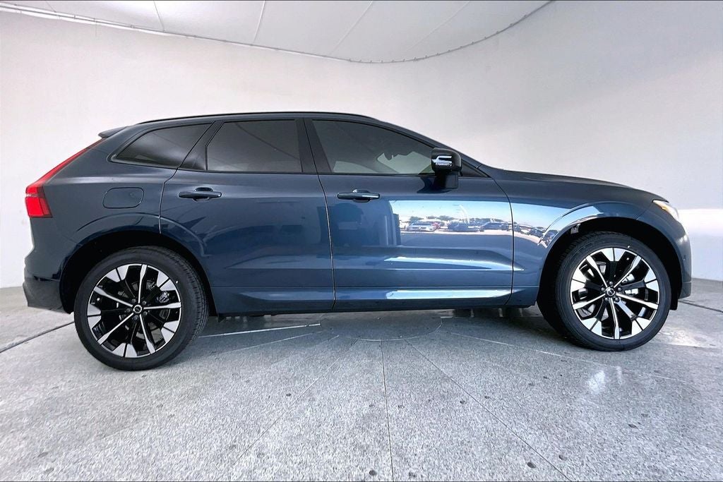 2027 Volvo XC60 B5 Plus