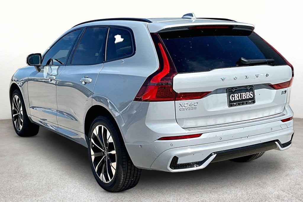 2027 Volvo XC60 B5 Plus