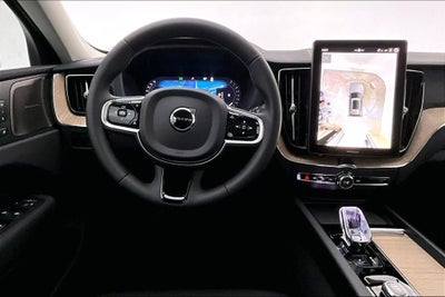 2027 Volvo XC60 B5 Plus