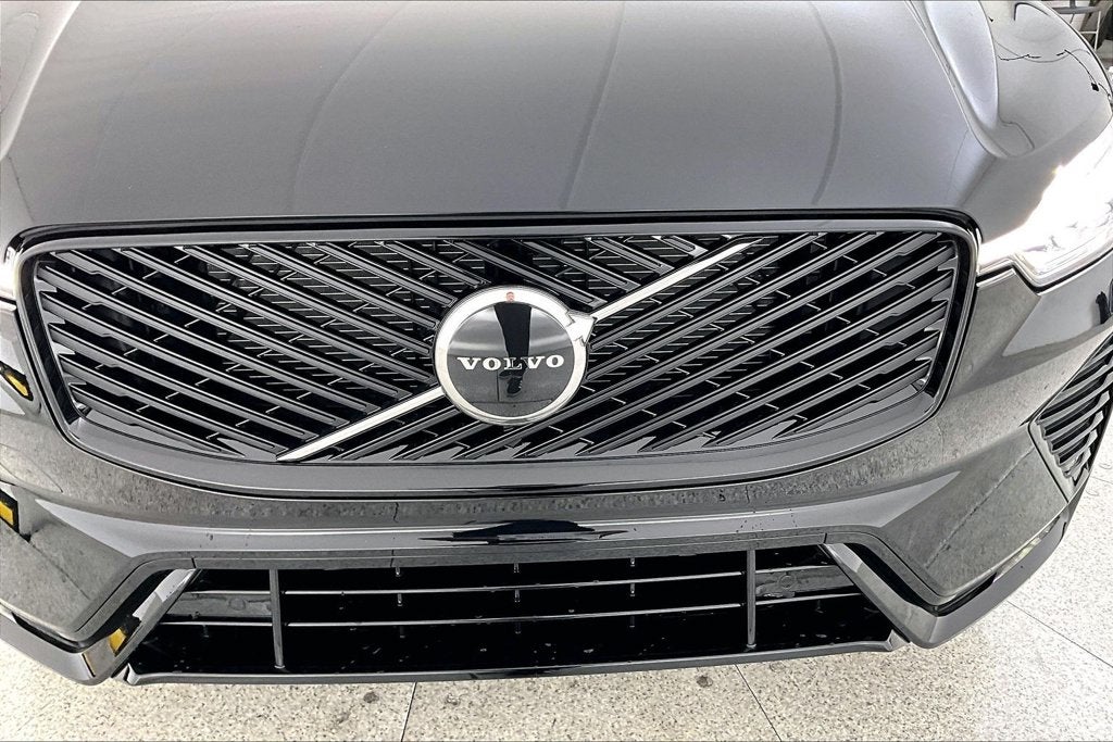 2027 Volvo XC60 B5 Core