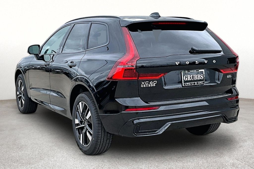 2027 Volvo XC60 B5 Core