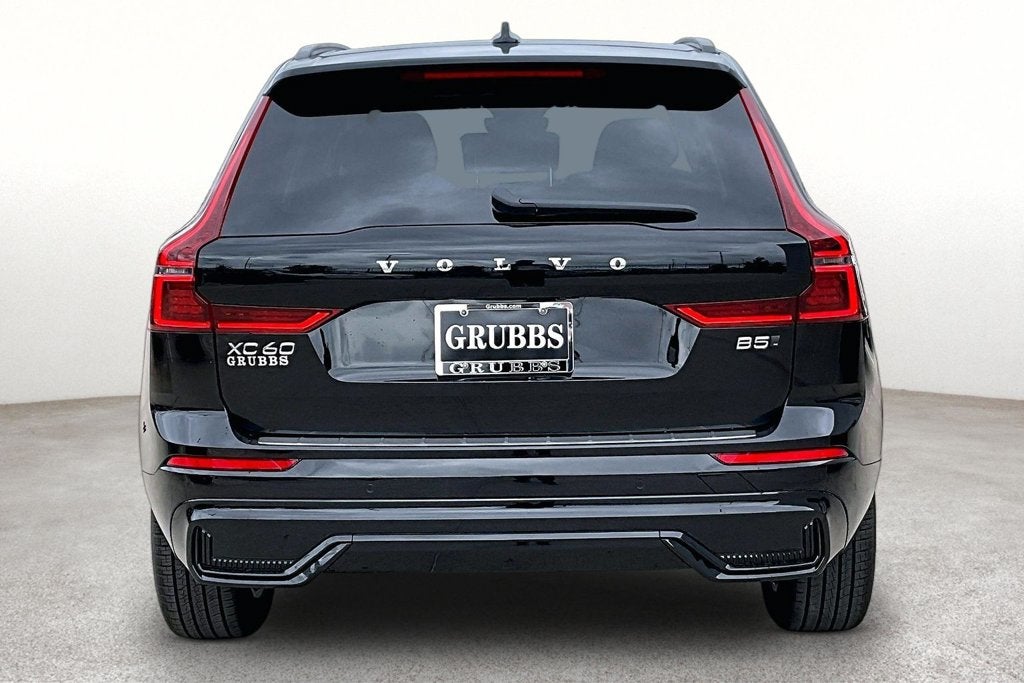 2027 Volvo XC60 B5 Core