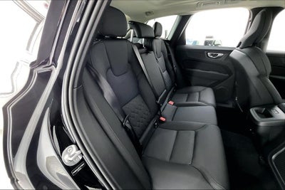 2027 Volvo XC60 B5 Core