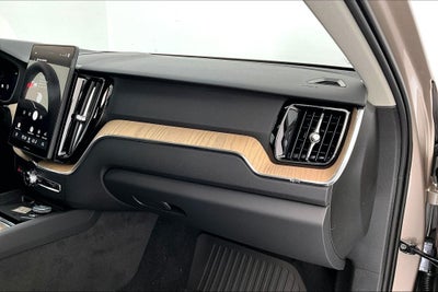 2027 Volvo XC60 B5 Core