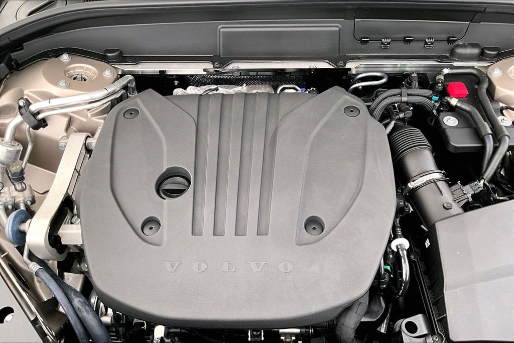 2027 Volvo XC60 B5 Core