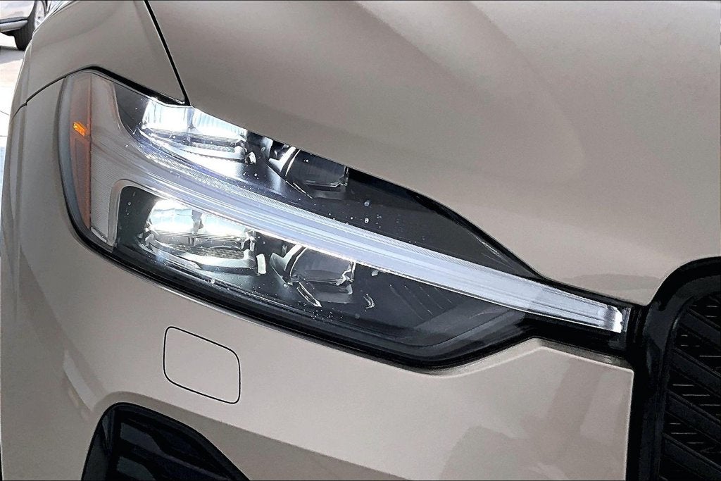 2027 Volvo XC60 B5 Core