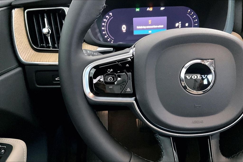 2027 Volvo XC60 B5 Core