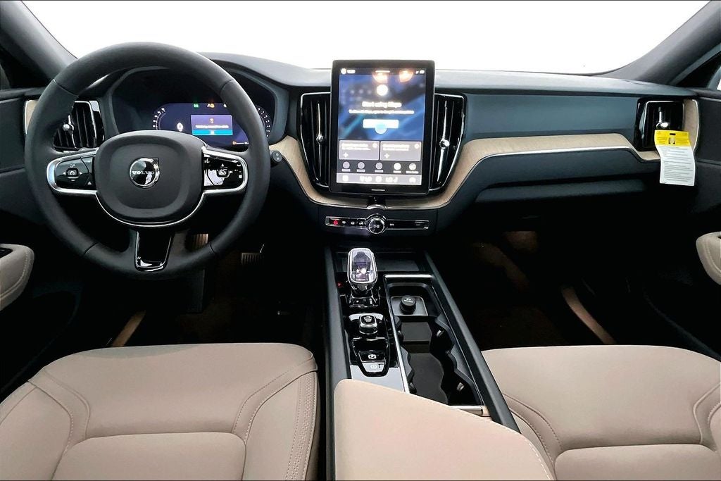 2027 Volvo XC60 B5 Core