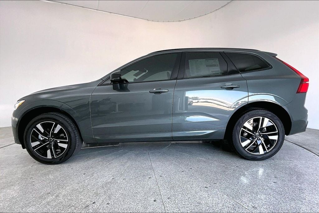 2027 Volvo XC60 B5 Core