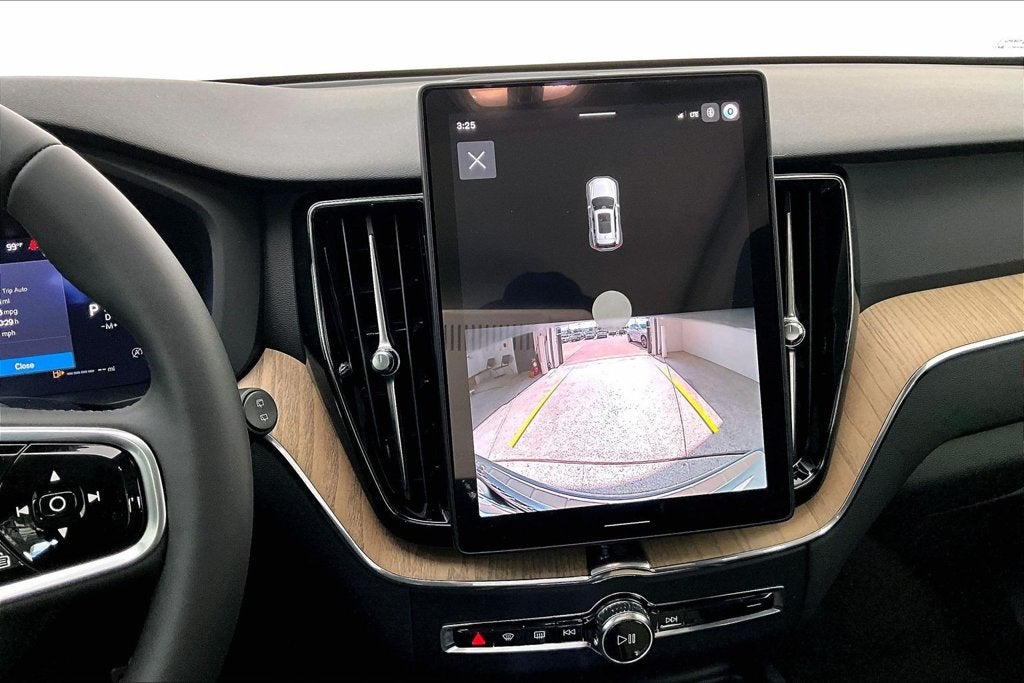 2027 Volvo XC60 B5 Core
