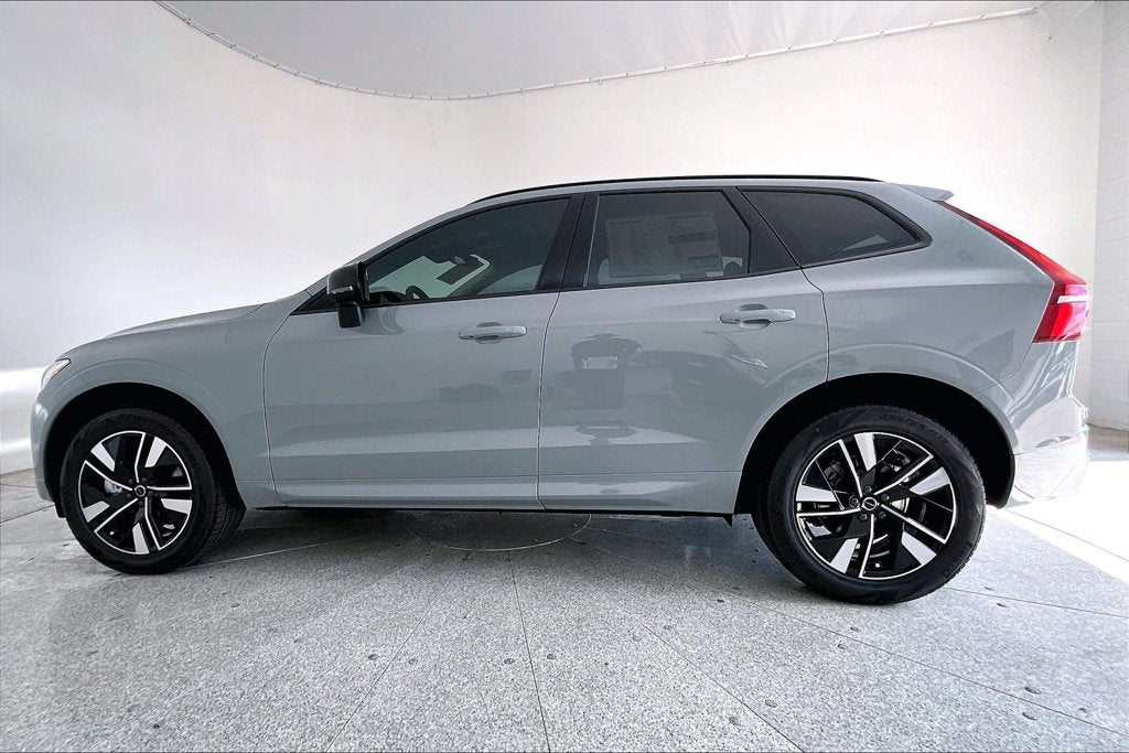 2027 Volvo XC60 B5 Core