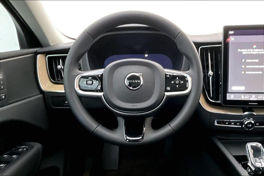 2027 Volvo XC60 B5 Core