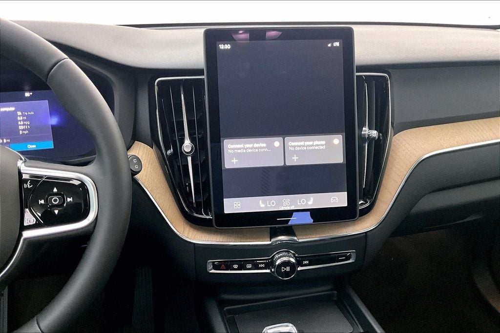 2027 Volvo XC60 B5 Core