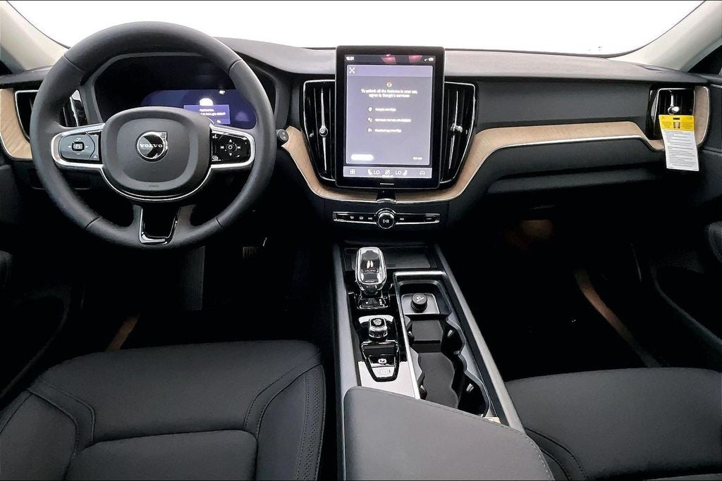 2027 Volvo XC60 B5 Core