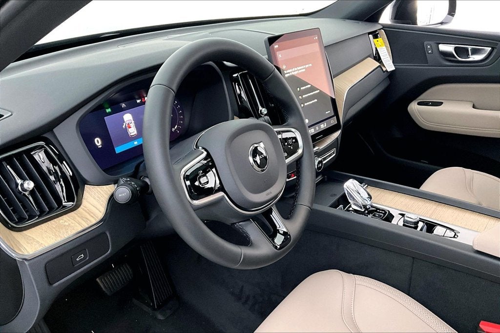 2027 Volvo XC60 B5 Core