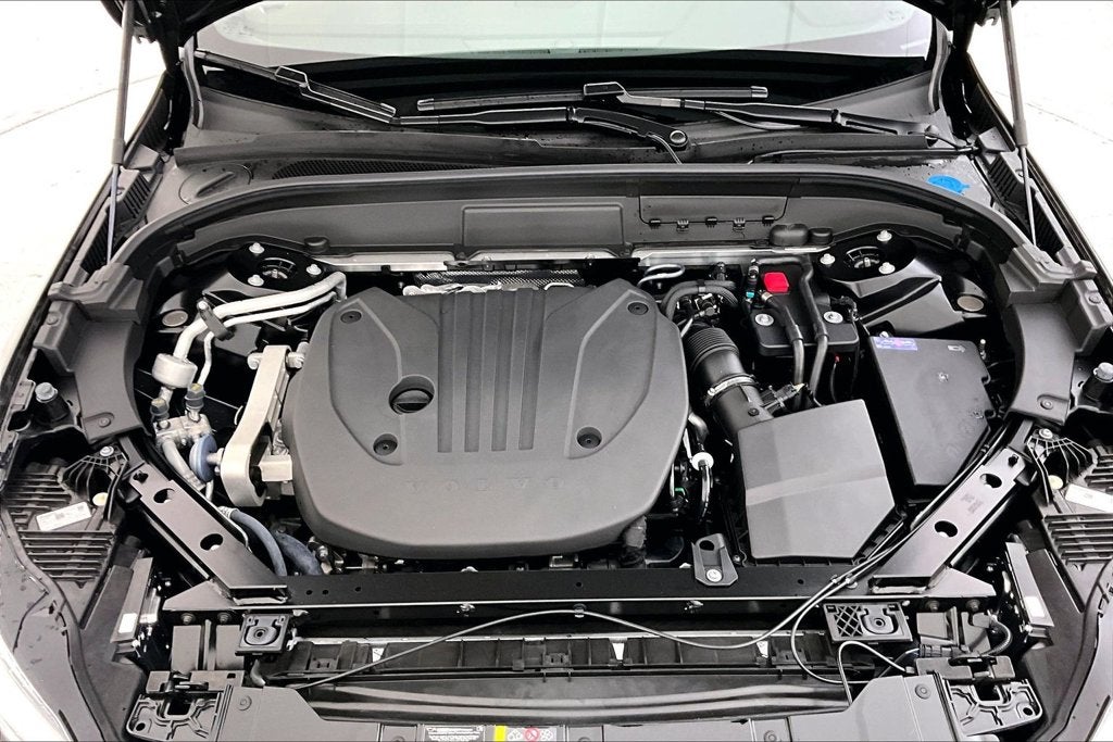 2027 Volvo XC60 B5 Core