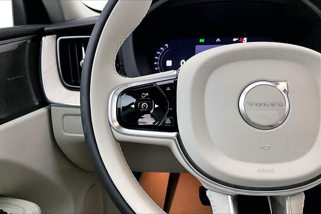 2027 Volvo XC60 B5 Ultra
