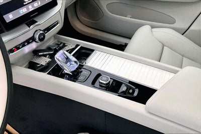 2027 Volvo XC60 B5 Ultra