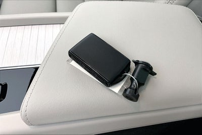 2027 Volvo XC60 B5 Ultra