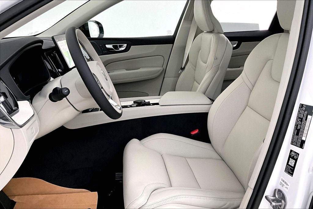 2027 Volvo XC60 B5 Ultra