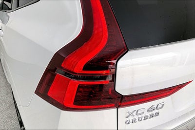 2027 Volvo XC60 B5 Ultra