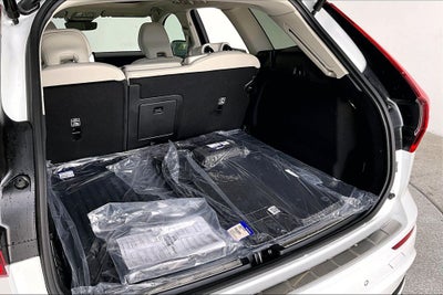 2027 Volvo XC60 B5 Ultra