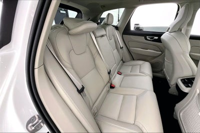 2027 Volvo XC60 B5 Ultra