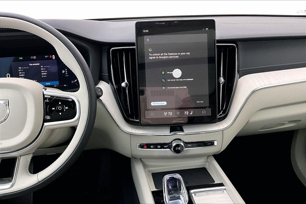 2027 Volvo XC60 B5 Ultra