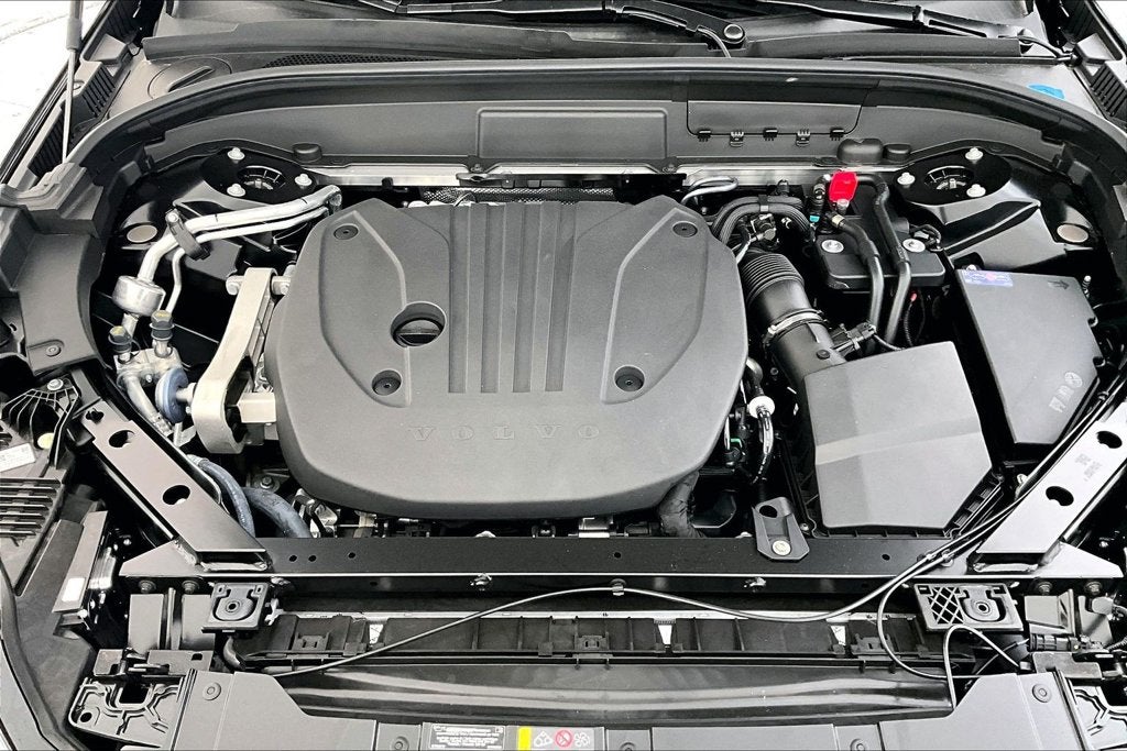 2027 Volvo XC60 B5 Ultra