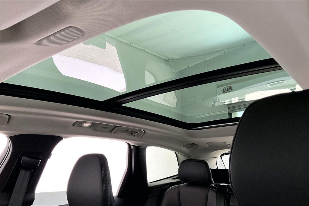 2027 Volvo XC60 B5 Ultra