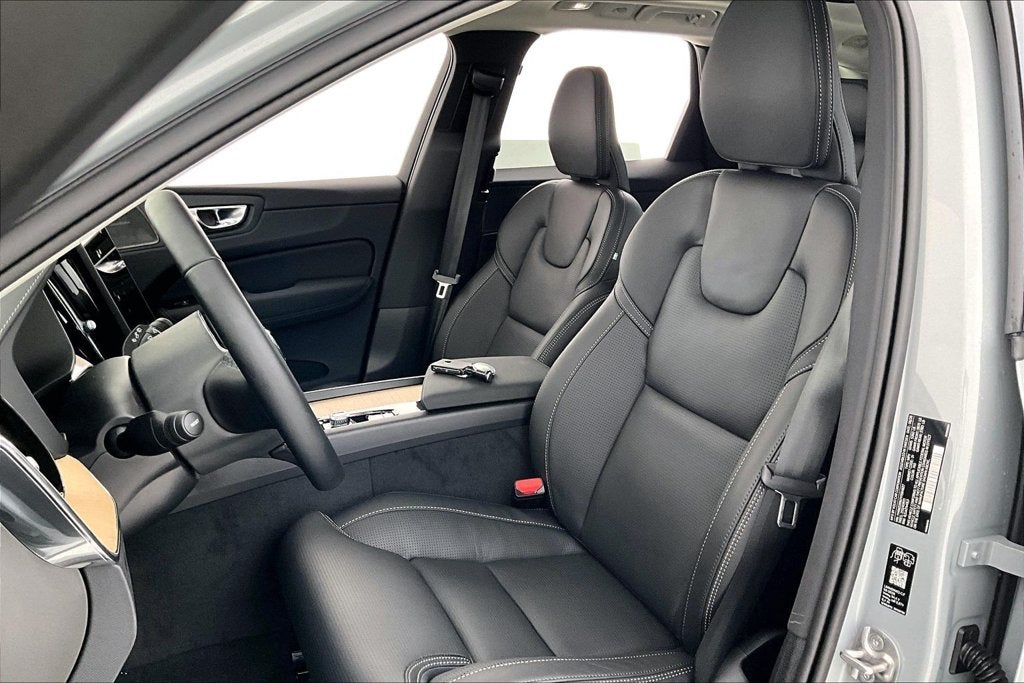 2027 Volvo XC60 B5 Ultra