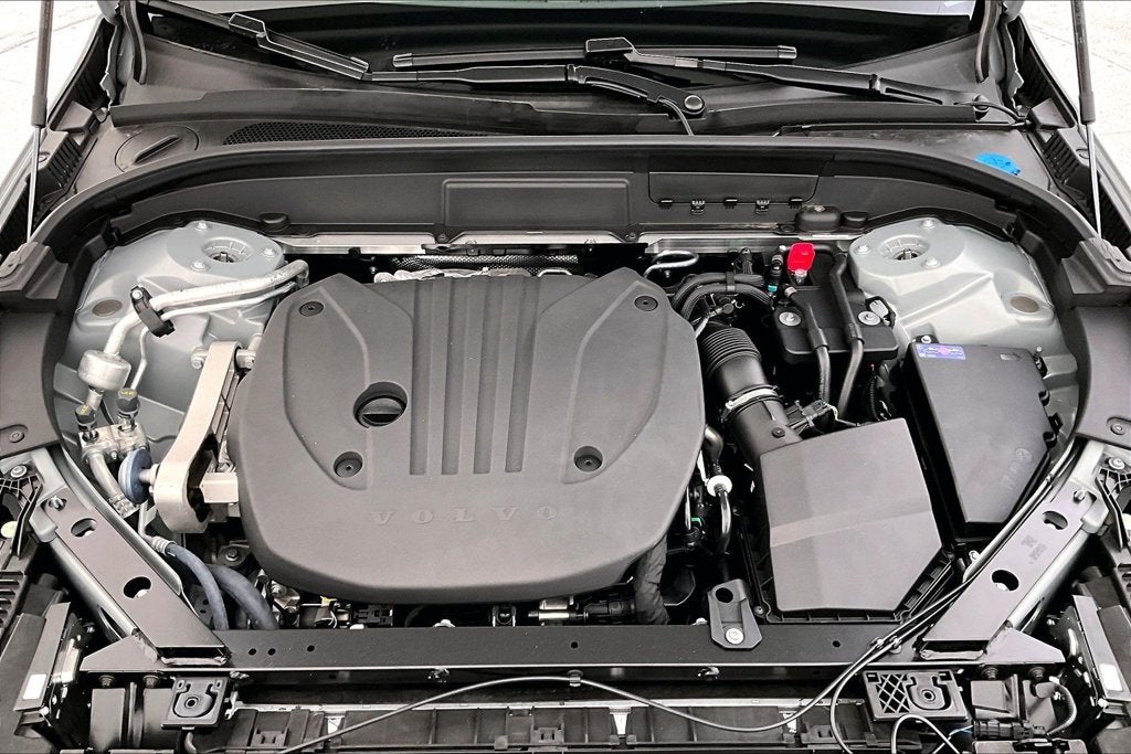 2027 Volvo XC60 B5 Ultra