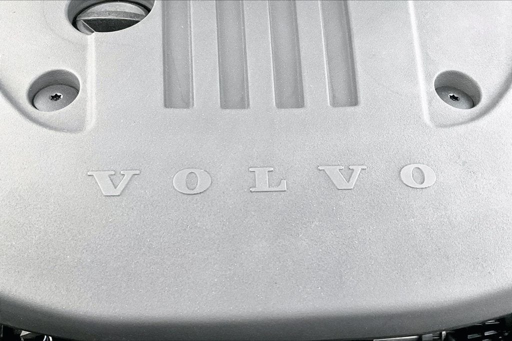 2027 Volvo XC60 B5 Ultra