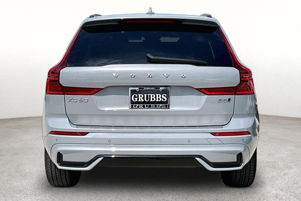 2027 Volvo XC60 B5 Ultra